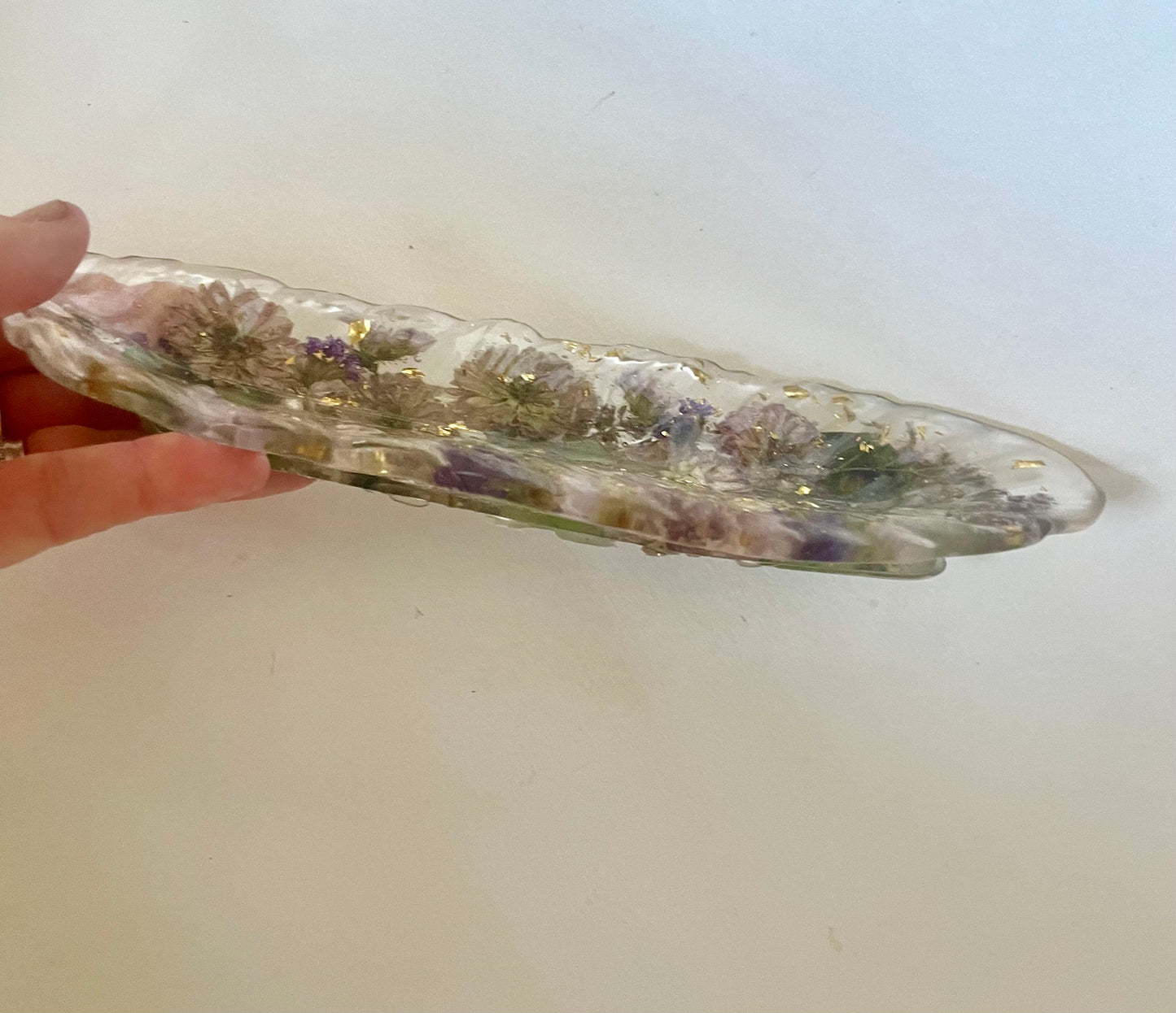 Flower preservation resin feather trinket dish