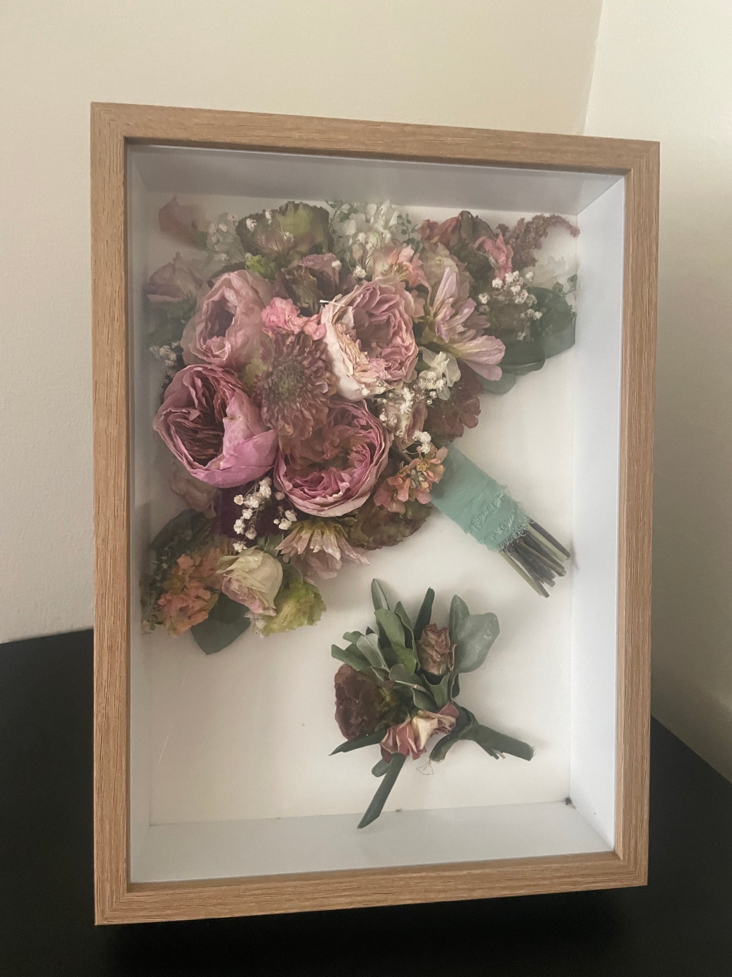 Dried flower frame