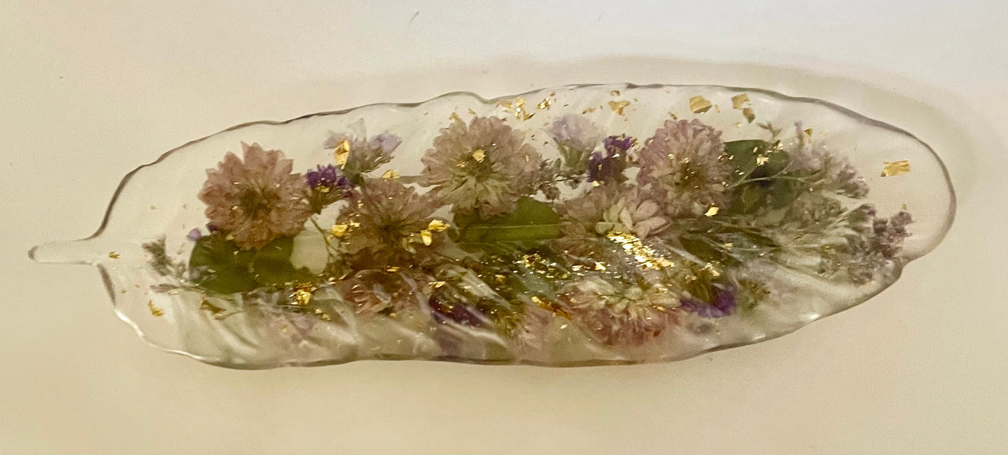 Flower preservation resin feather trinket dish