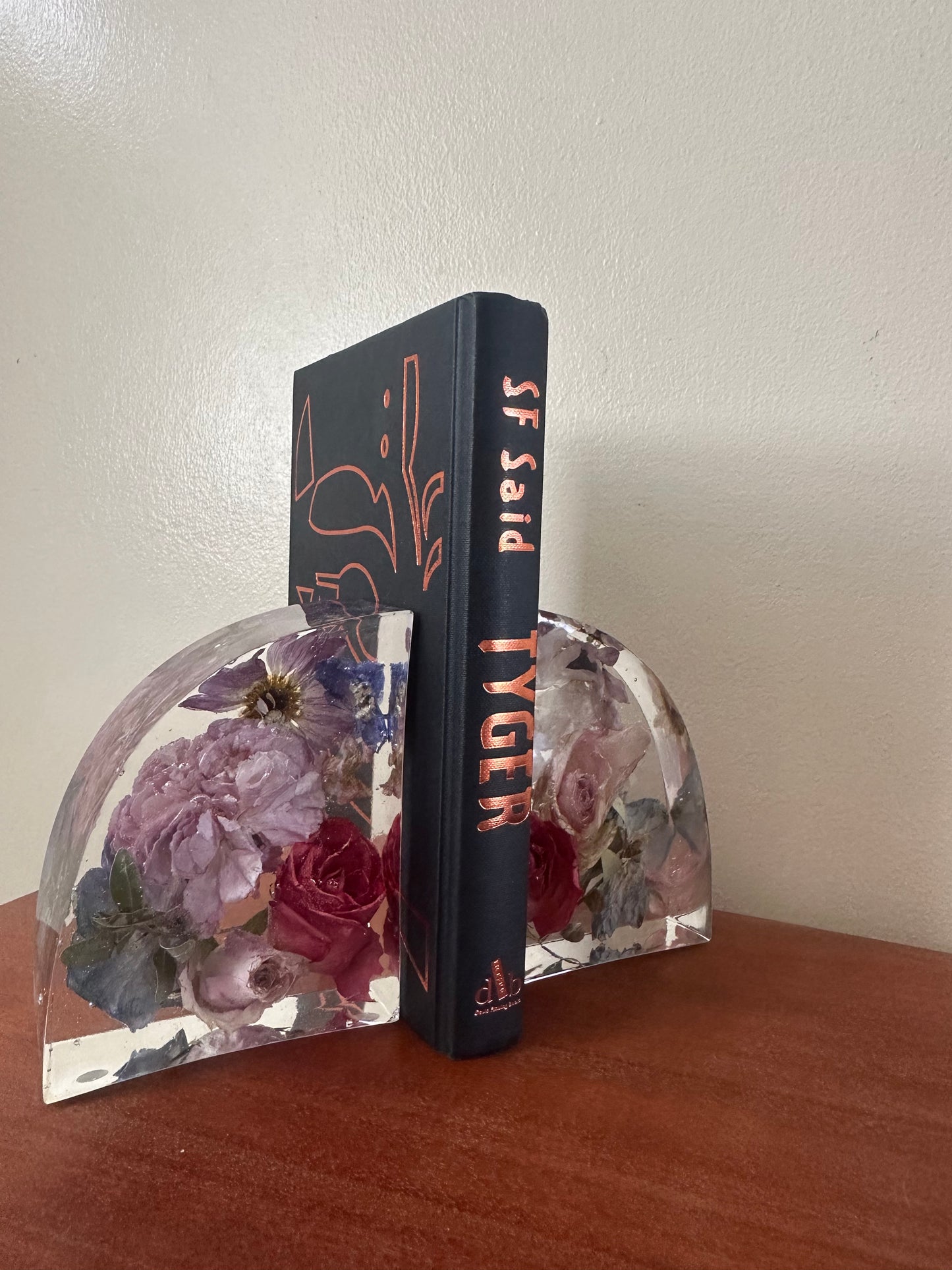 Flower preservation book ends