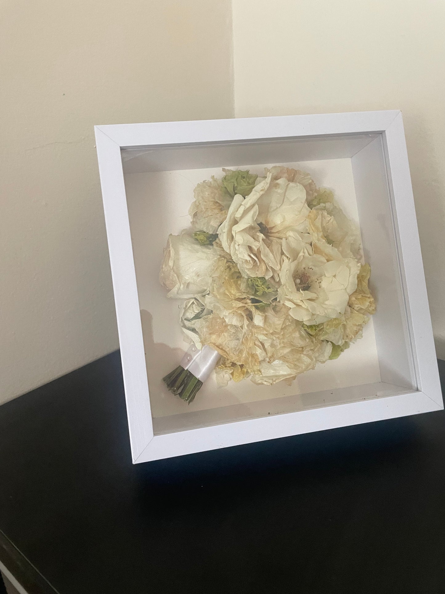 Dried flower frame