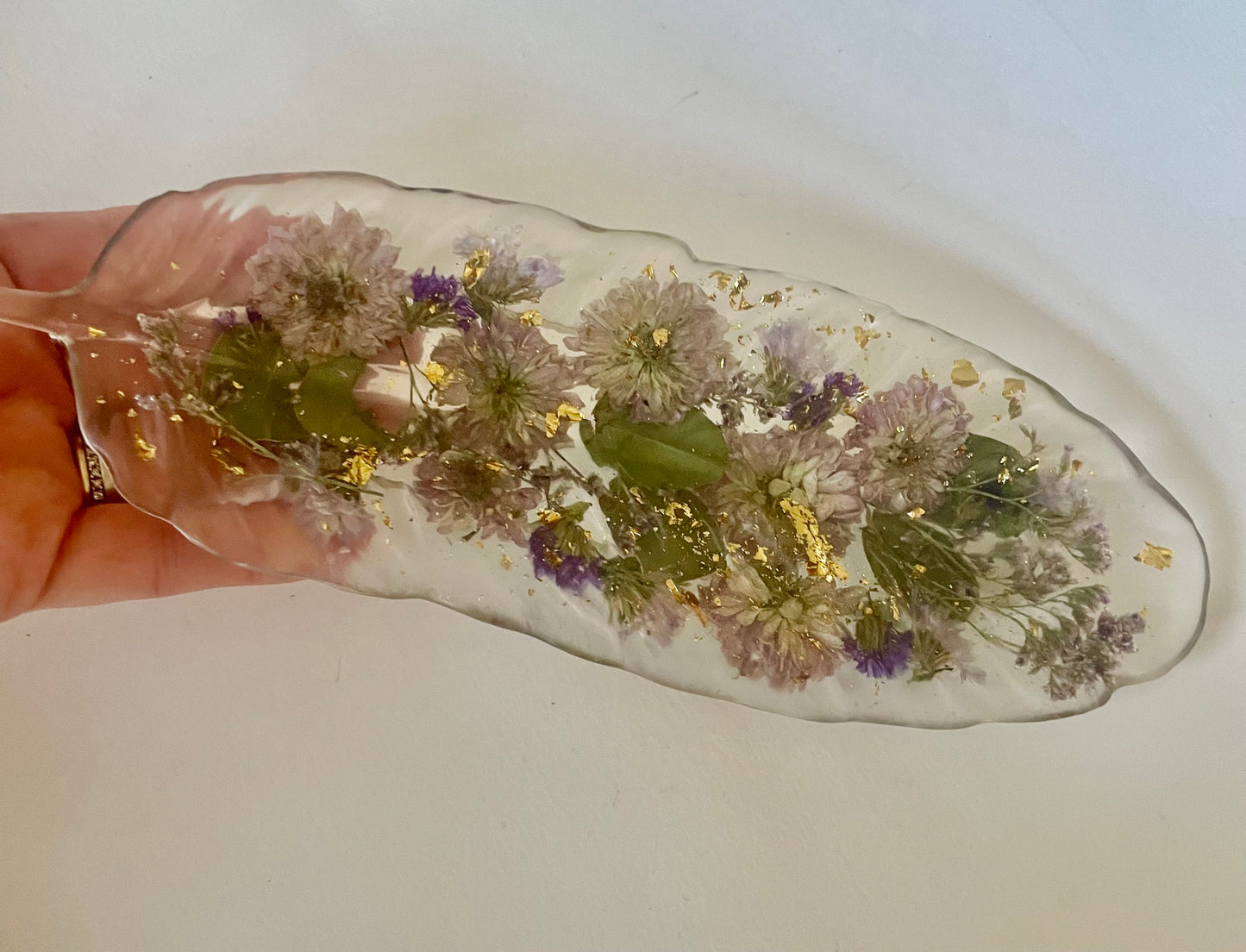 Flower preservation resin feather trinket dish