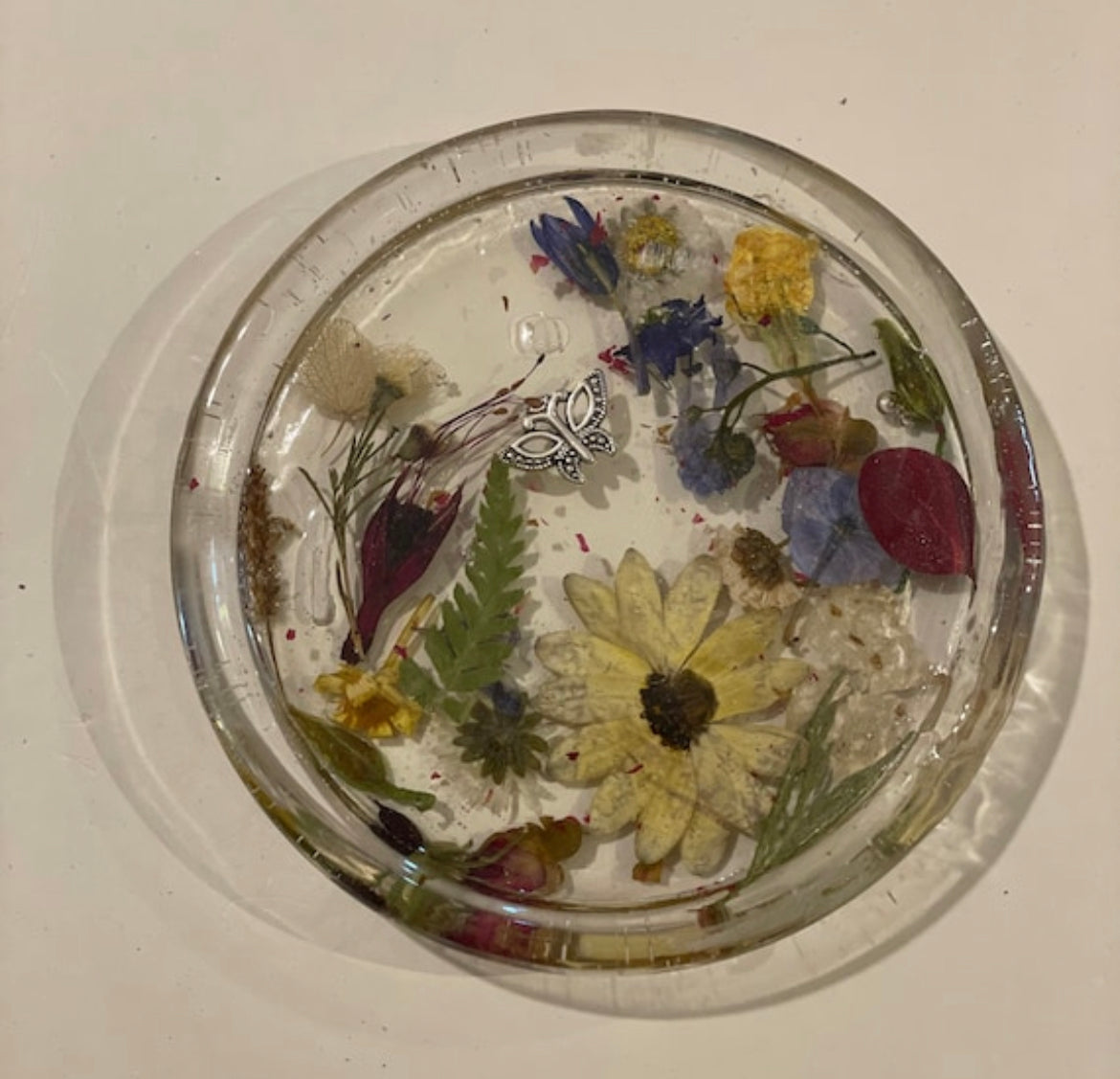 Flower preservation trinket dish