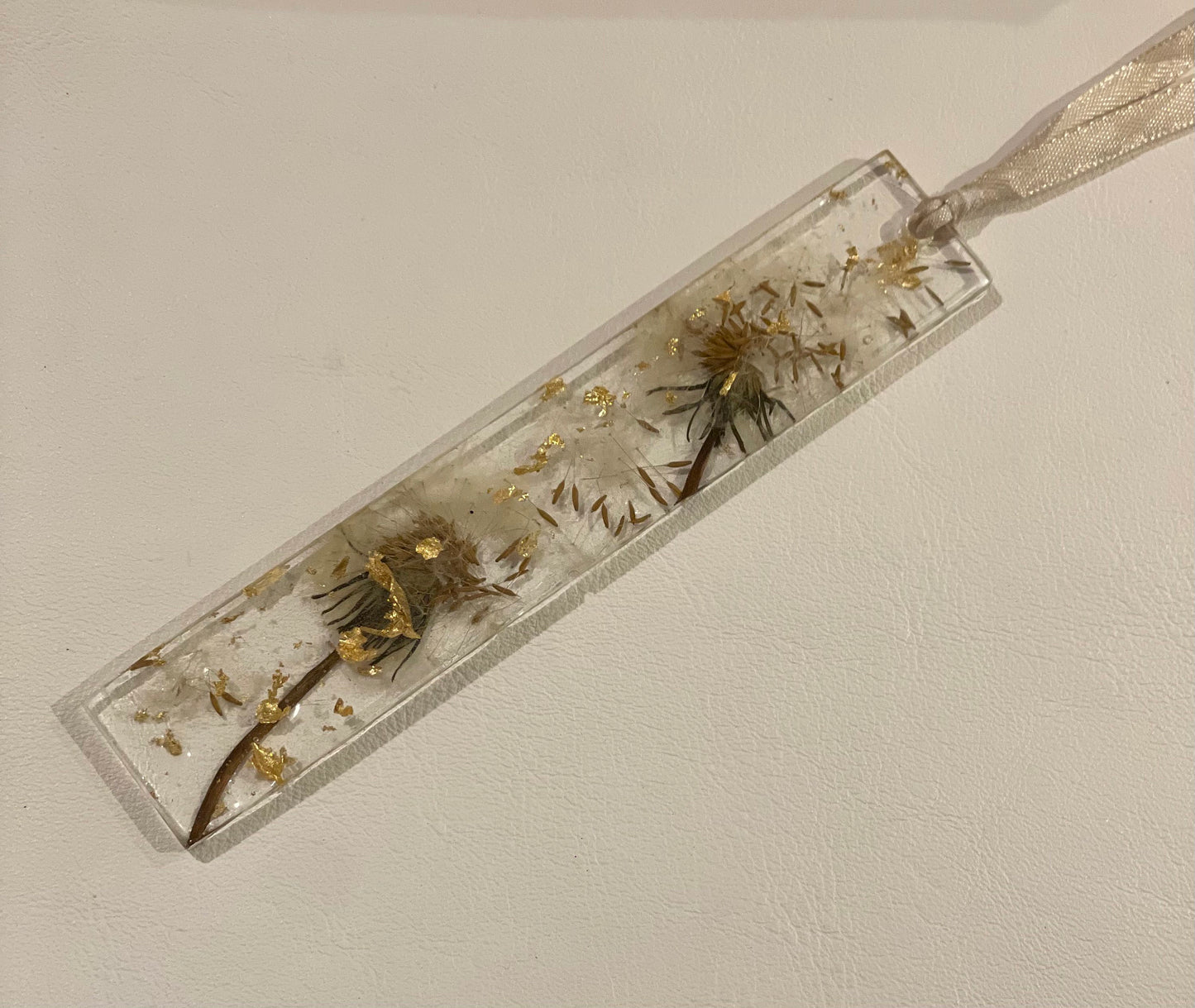 Real flower bookmark, flower bookmark, resin bookmark, blue flower bookmark, pressed flowers bookmark , botanical bookmark, gift for her,