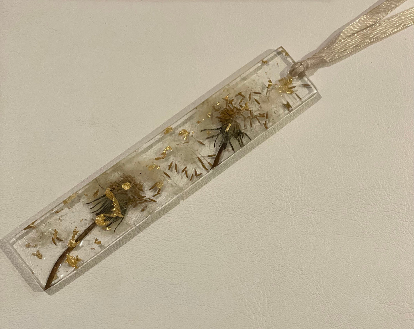 Real flower bookmark, flower bookmark, resin bookmark, blue flower bookmark, pressed flowers bookmark , botanical bookmark, gift for her,