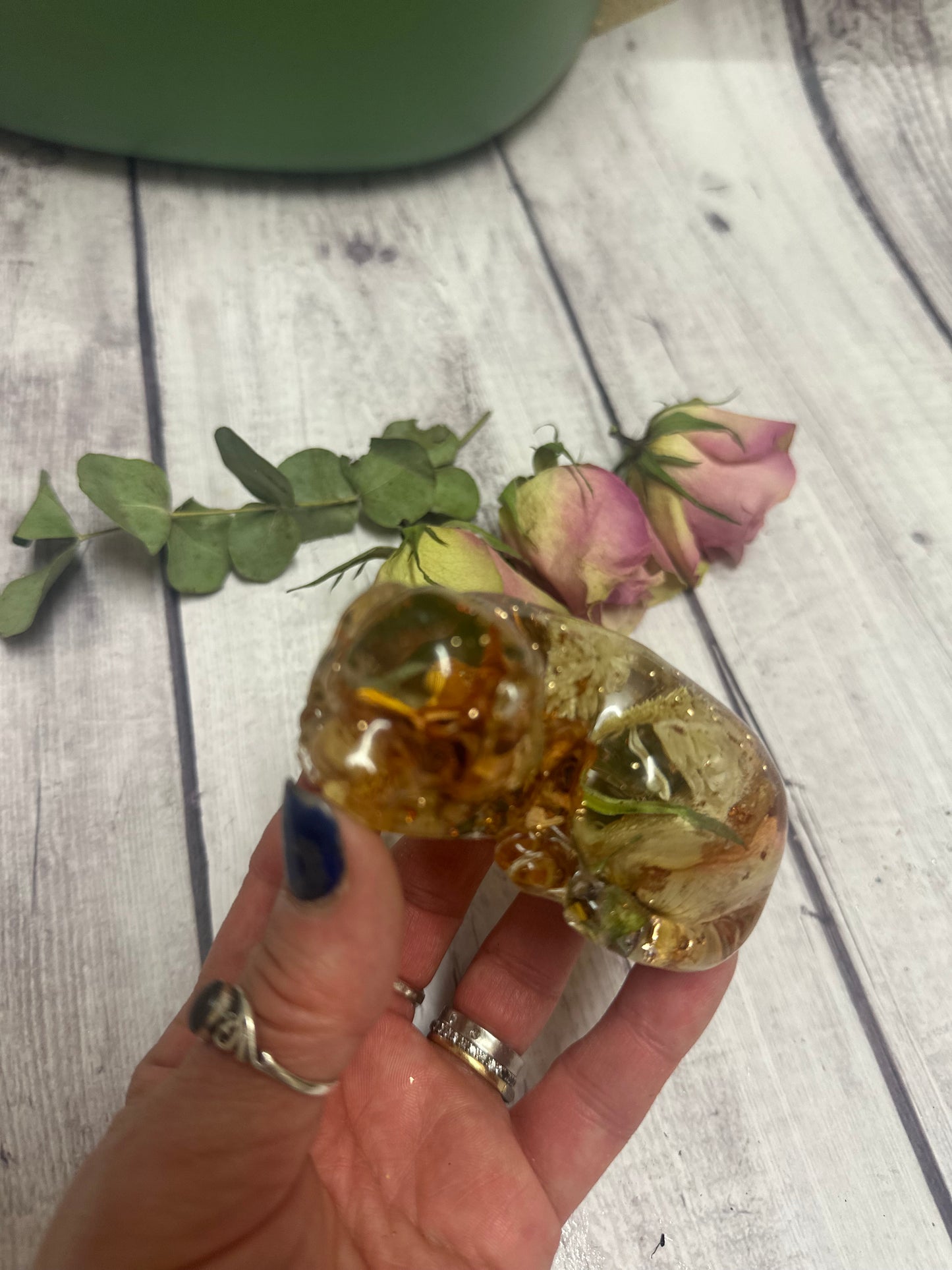 Resin dog memorial