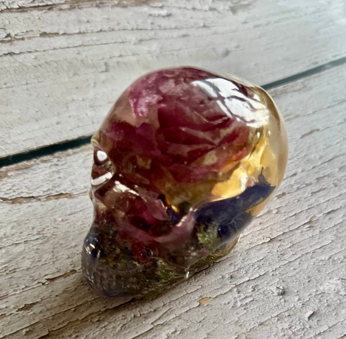 Flower preservation resin skull