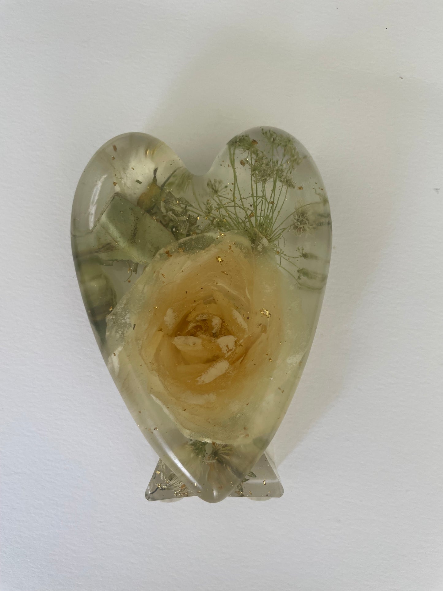 Wedding flower preservation resin heart, wedding bouquet preservation, bridal keepsake in resin heart, funeral flower preservation