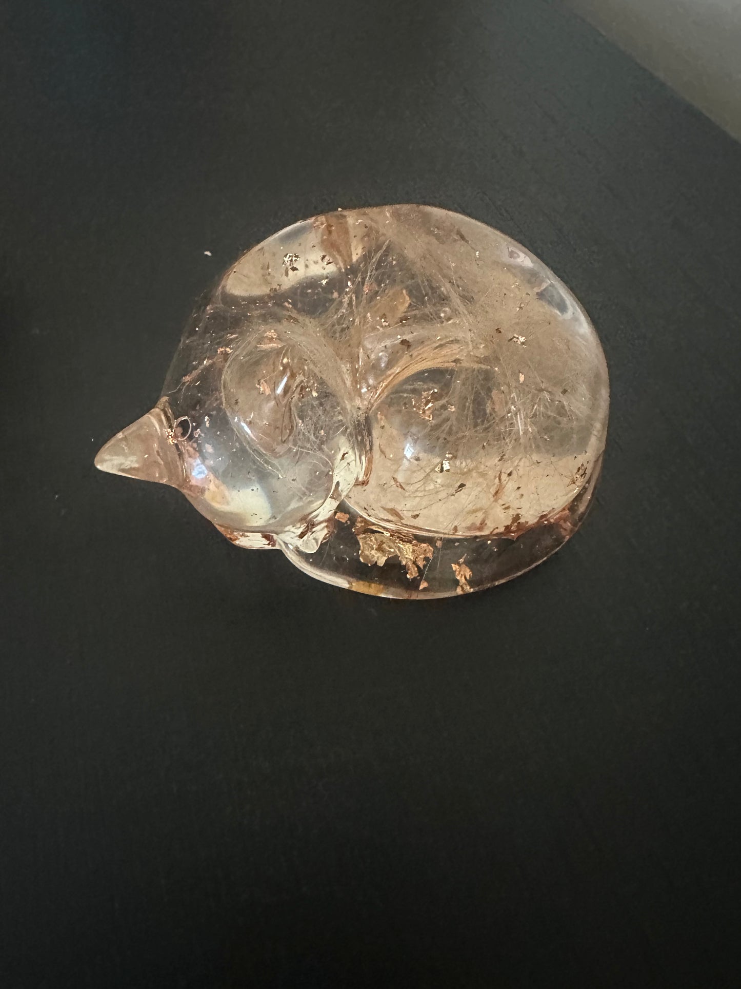 Resin cat memorial
