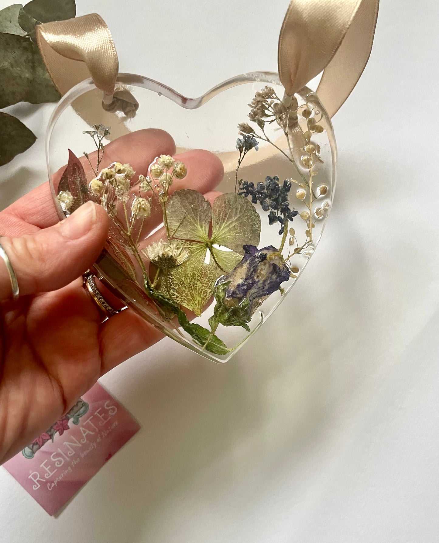 Dried flower resin hanging heart