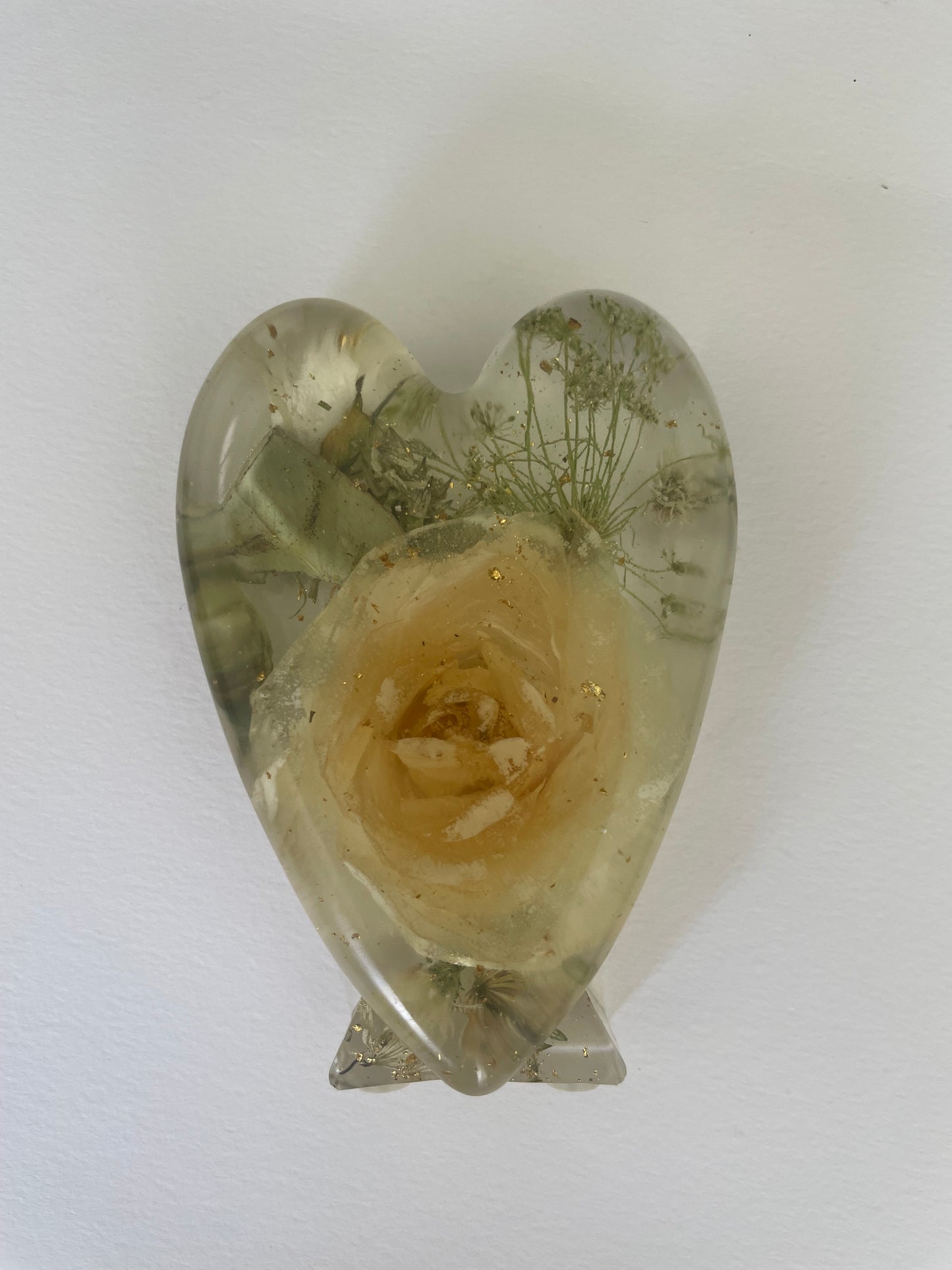 Wedding flower preservation resin heart, wedding bouquet preservation, bridal keepsake in resin heart, funeral flower preservation