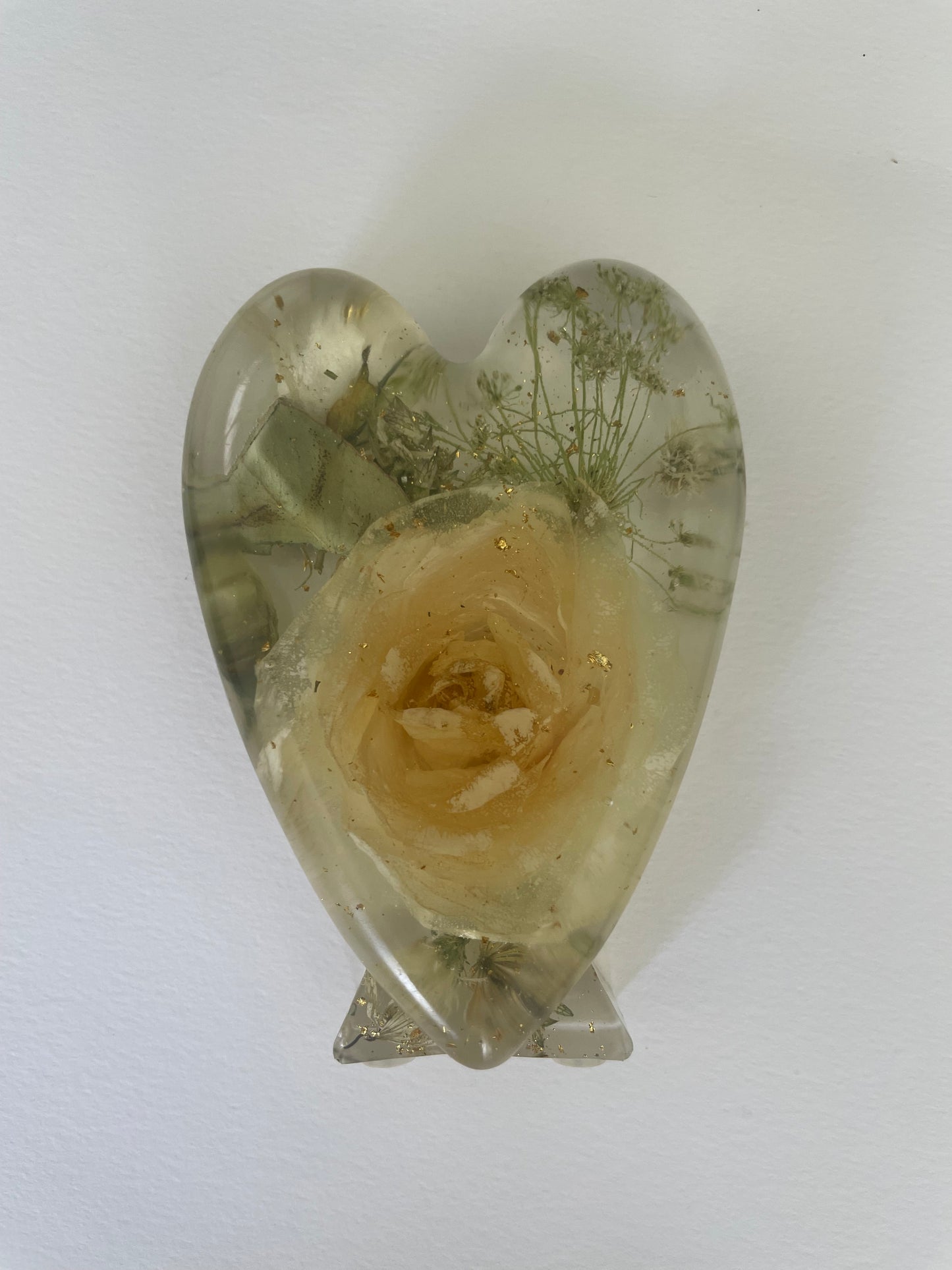 Wedding flower preservation resin heart, wedding bouquet preservation, bridal keepsake in resin heart, funeral flower preservation