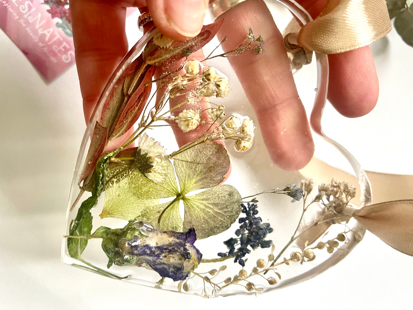 Dried flower resin hanging heart