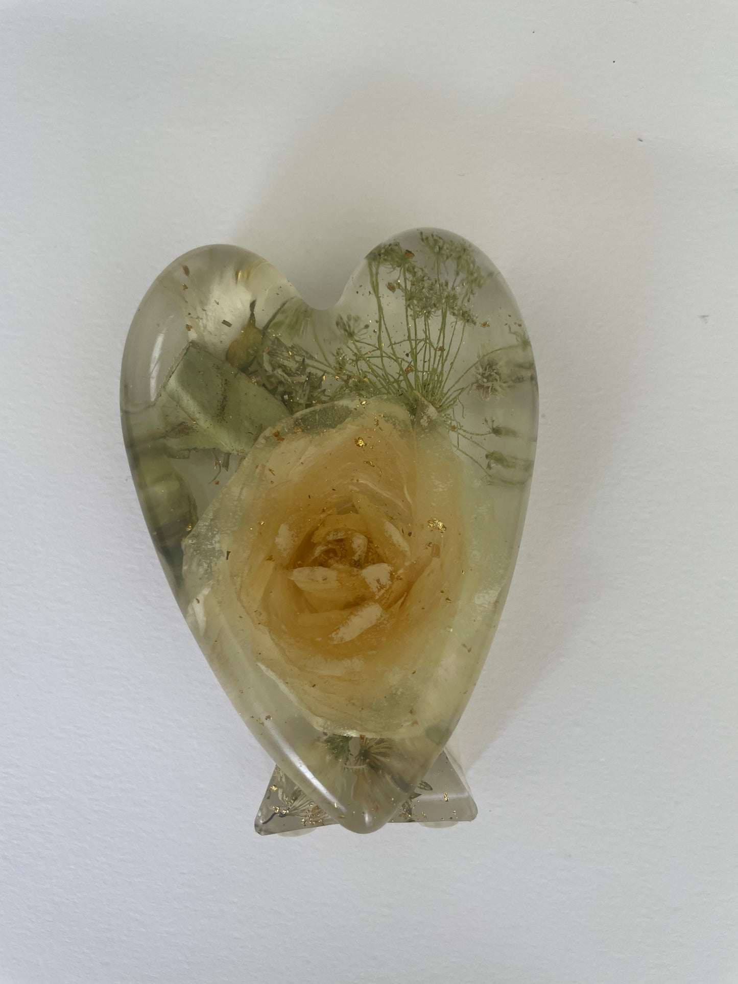 Wedding flower preservation resin heart, wedding bouquet preservation, bridal keepsake in resin heart, funeral flower preservation