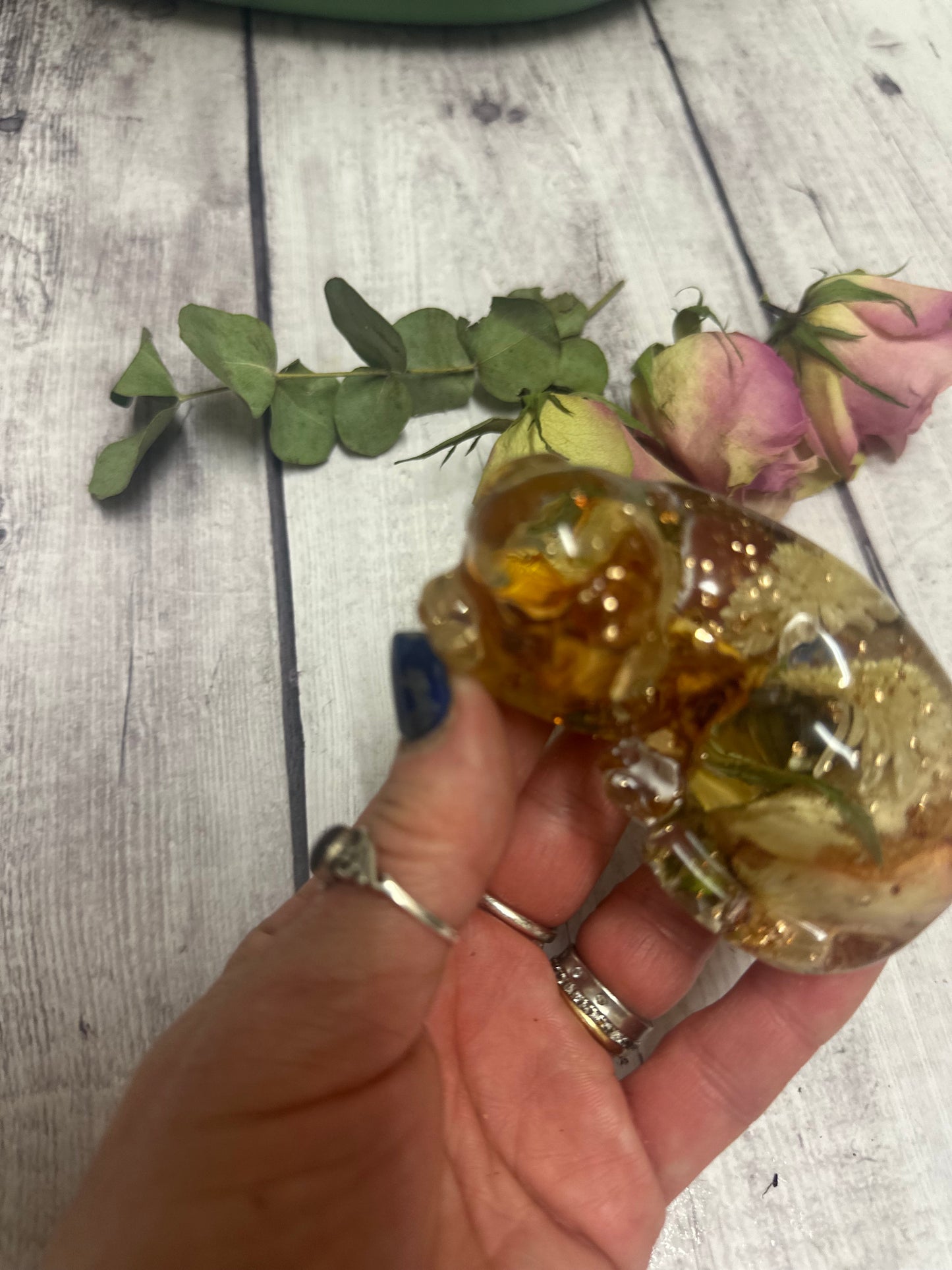 Resin dog memorial