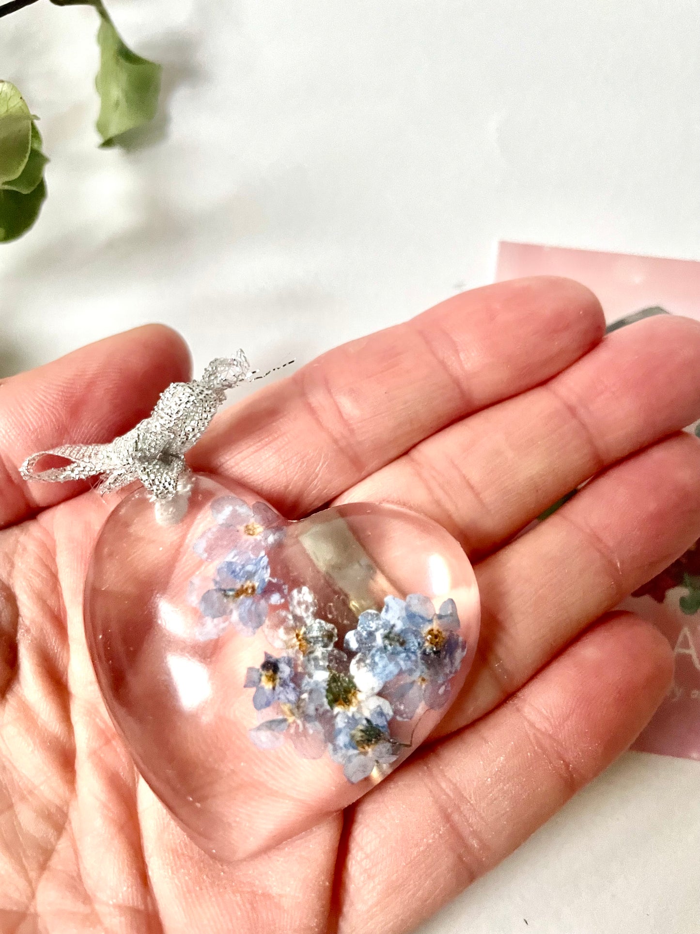 Forget me not and resin pocket hug