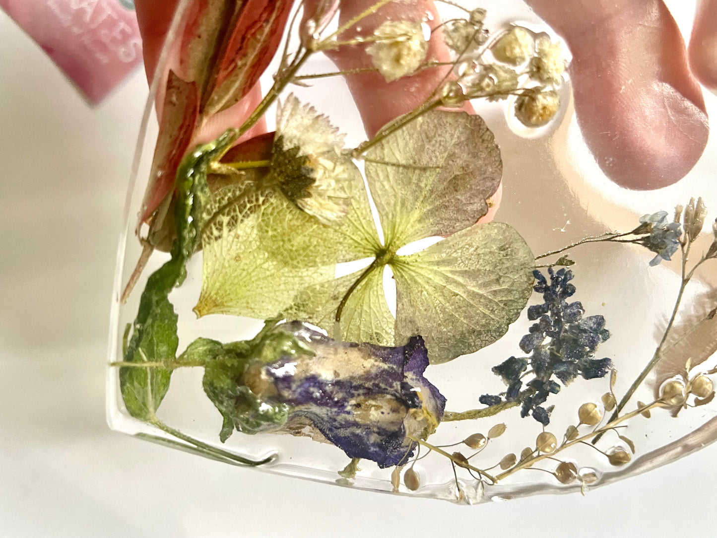 Dried flower resin hanging heart