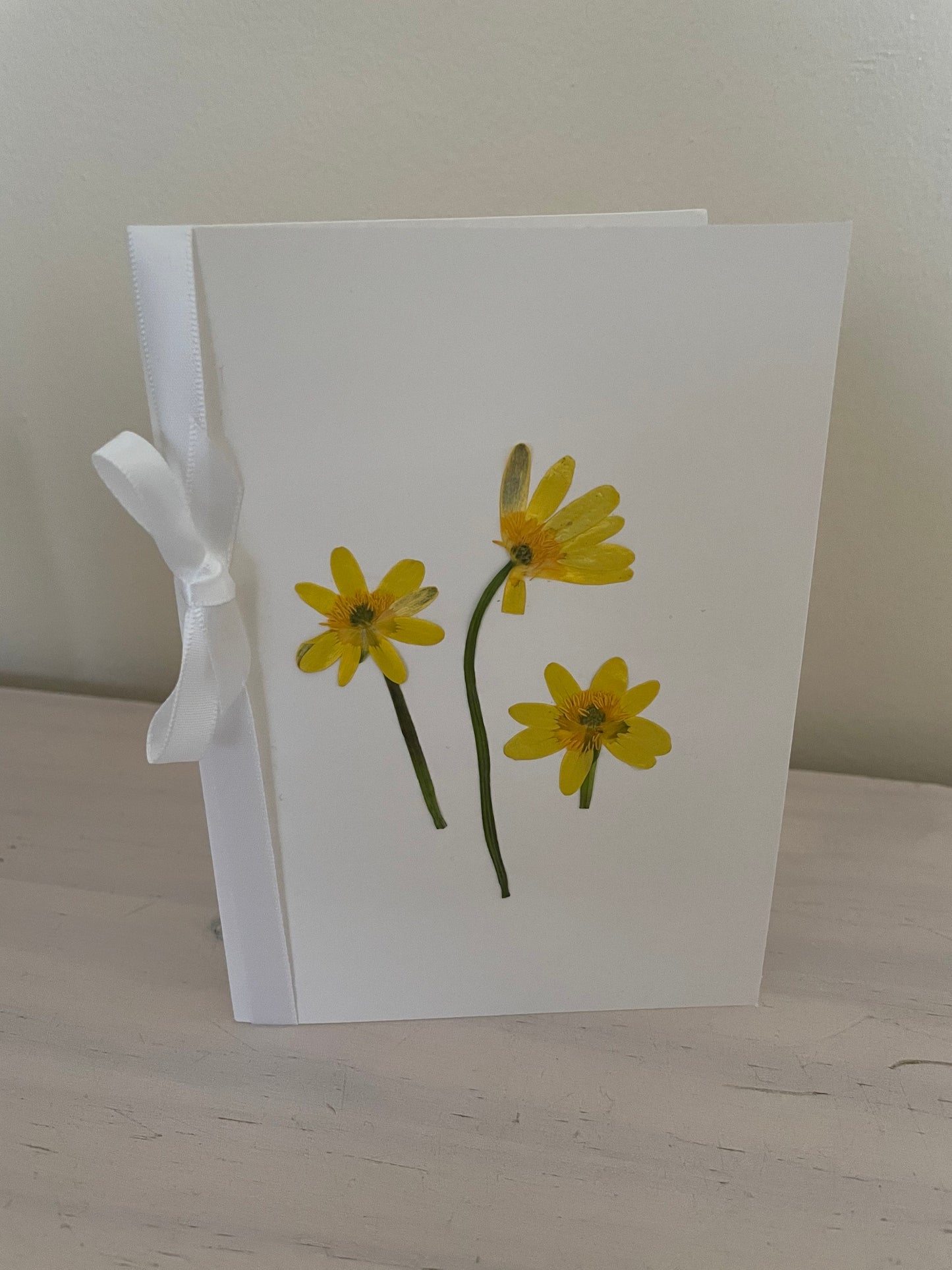 Greetings cards hand decorated with pressed flowers,blank cards with real dried flowers,cards for her,real flowers,gift cards,thank you card