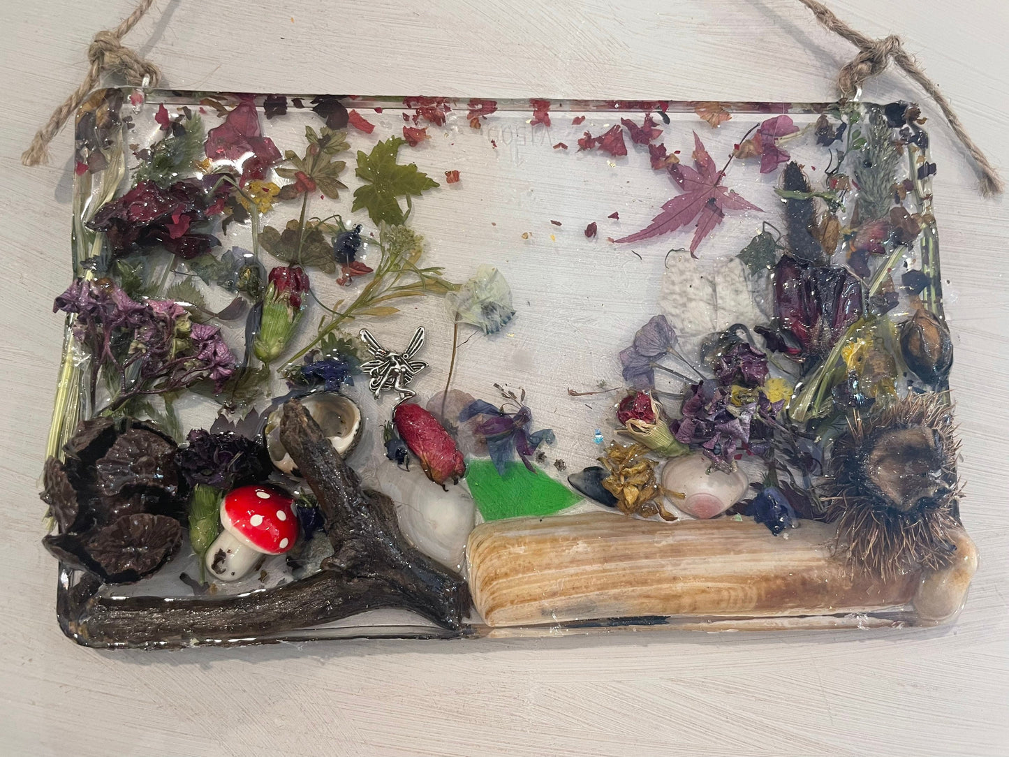 woodland scene with real flowers , handmade gift, Christmas gift, unique gift, gift for her, resin woodland decor, home decor, wall art