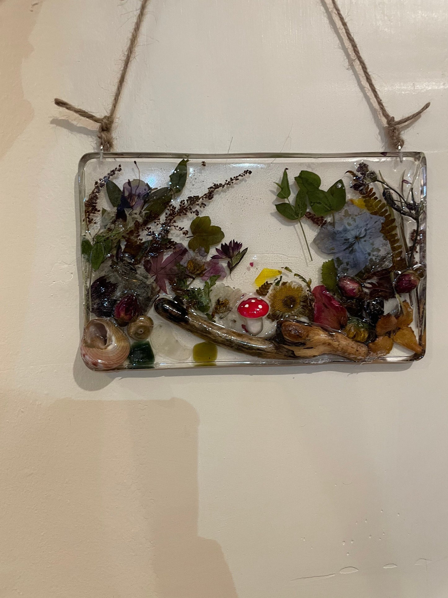 Woodland scene in resin, resin art,handmade  gift,home decor, gift for her, Christmas gift,real flowers, pressed flower wall art, unique gif