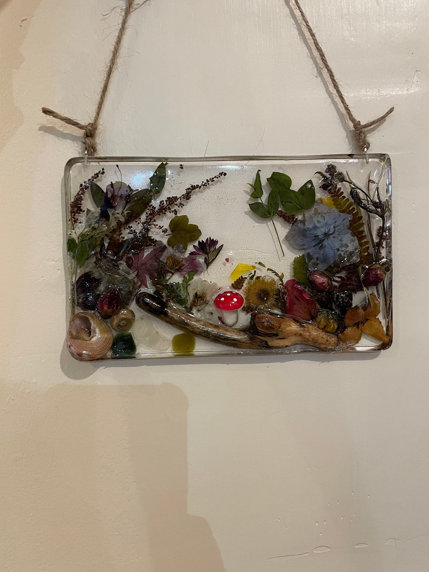 Woodland scene in resin, resin art,handmade  gift,home decor, gift for her, Christmas gift,real flowers, pressed flower wall art, unique gif