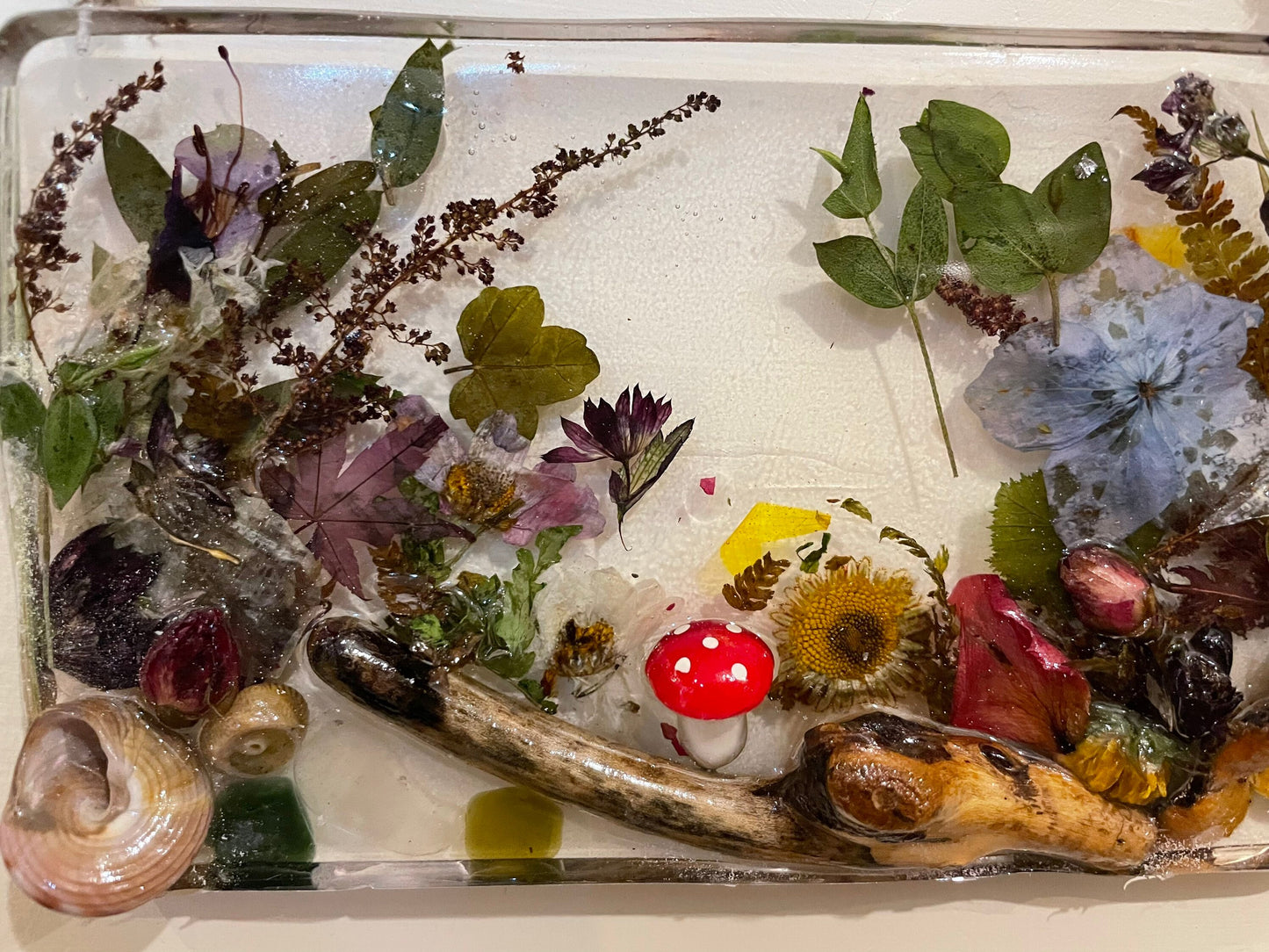 Woodland scene in resin, resin art,handmade  gift,home decor, gift for her, Christmas gift,real flowers, pressed flower wall art, unique gif