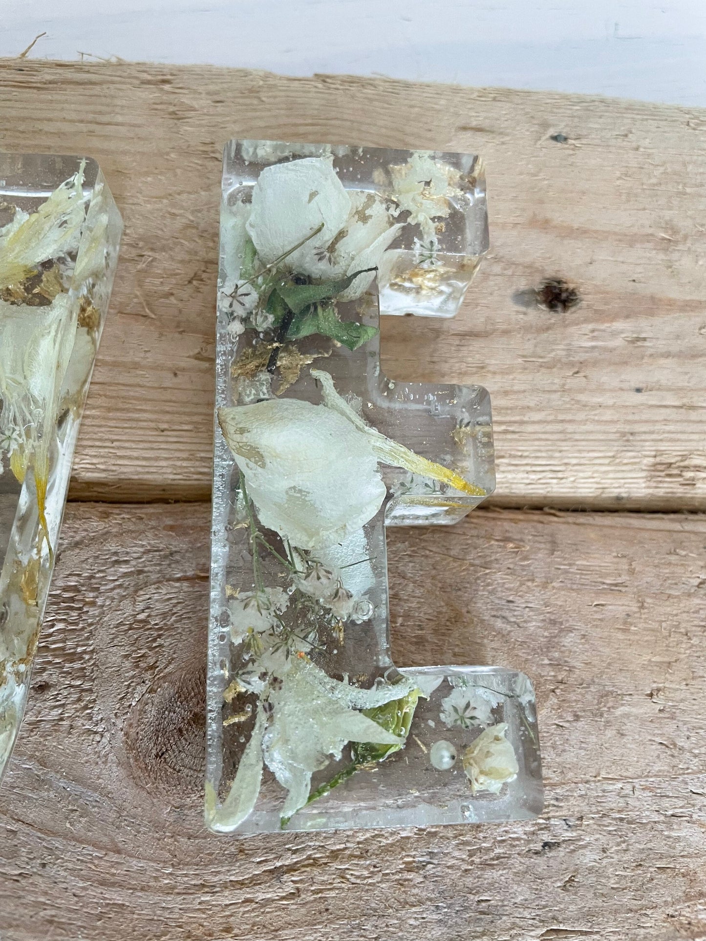 Wedding flower preservation in resin, real flowers in resin, wedding keepsake, bridal momento, bridal bouquet preservation ,