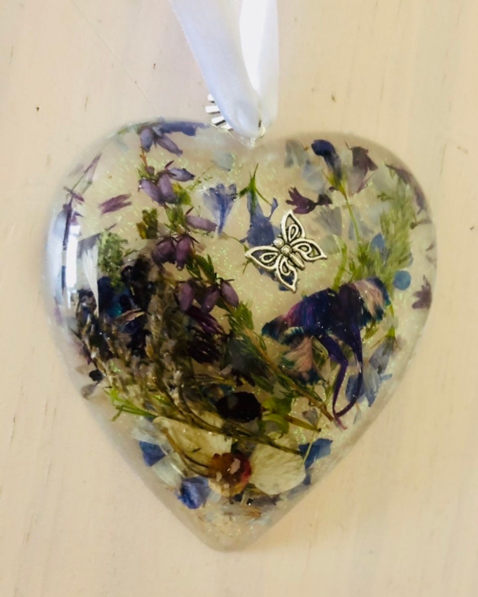 Wedding Flower preservation heart keepsake, bridal bouquet preserved flowers in resin, funeral flowers preservation resin  heart keepsake