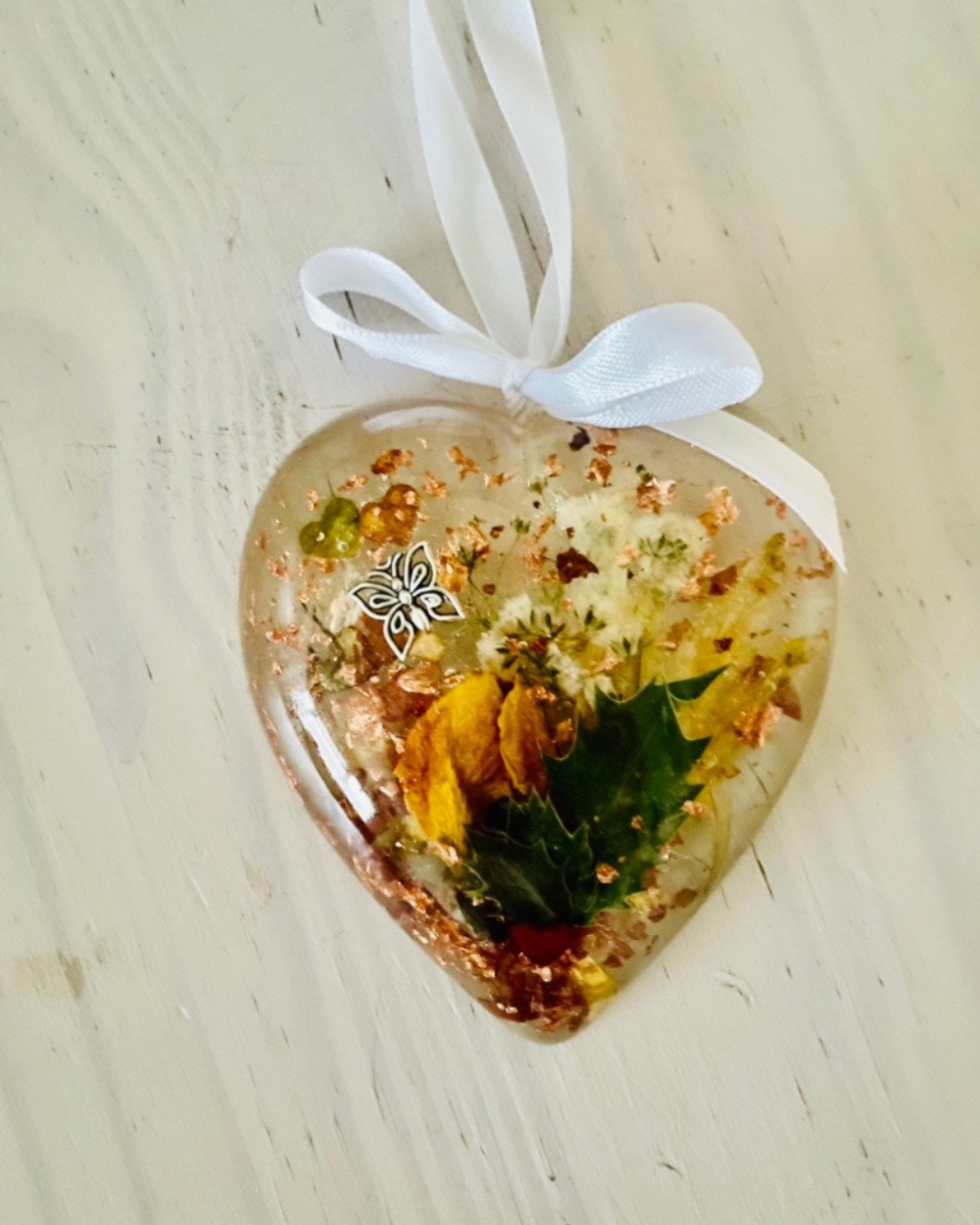 Wedding Flower preservation heart keepsake, bridal bouquet preserved flowers in resin, funeral flowers preservation resin  heart keepsake