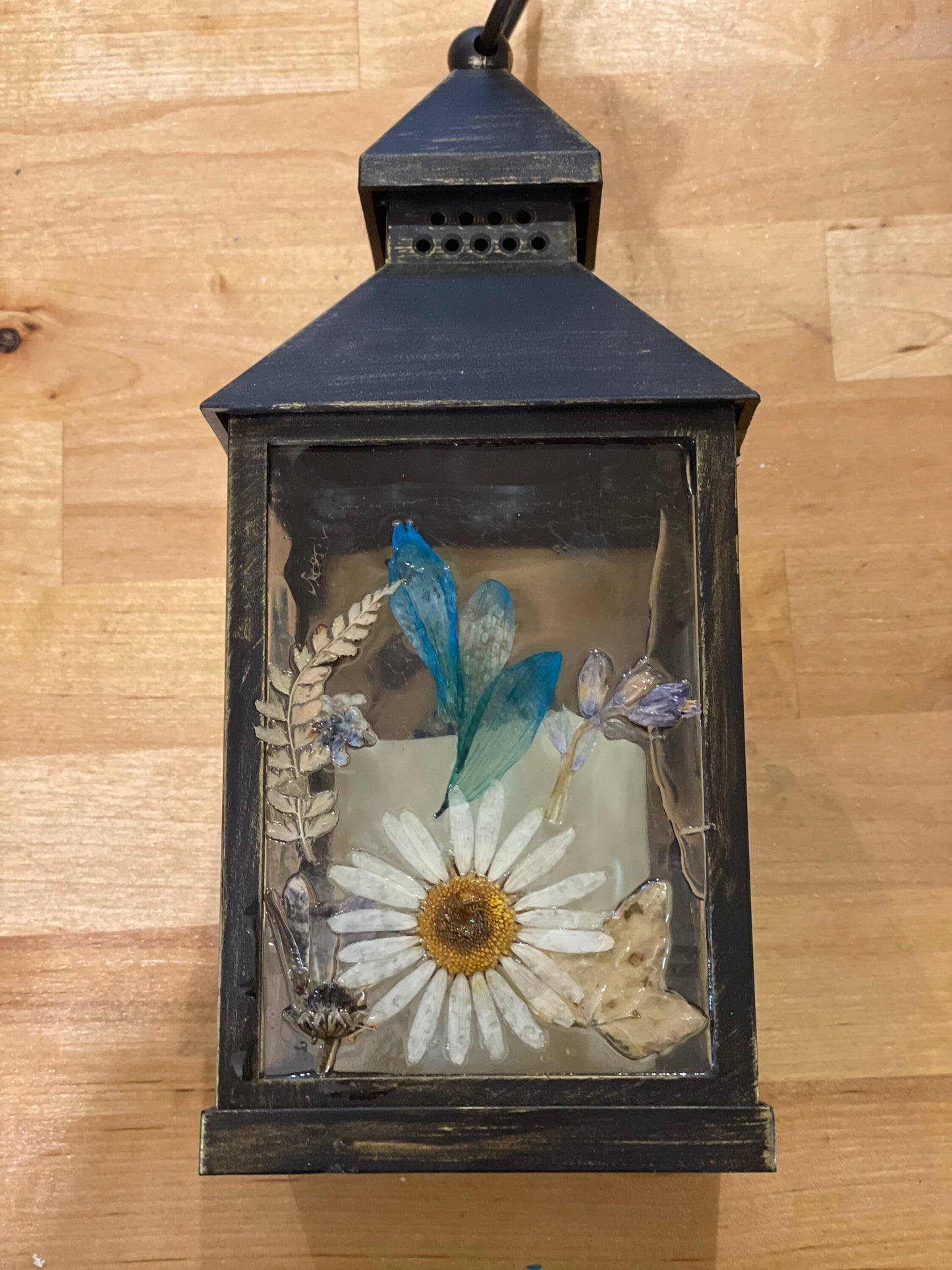 Real flower Lantern, flower lantern centre piece,hand decorated lantern with real flowers,Birthday gift for her, Christmas gift for her,