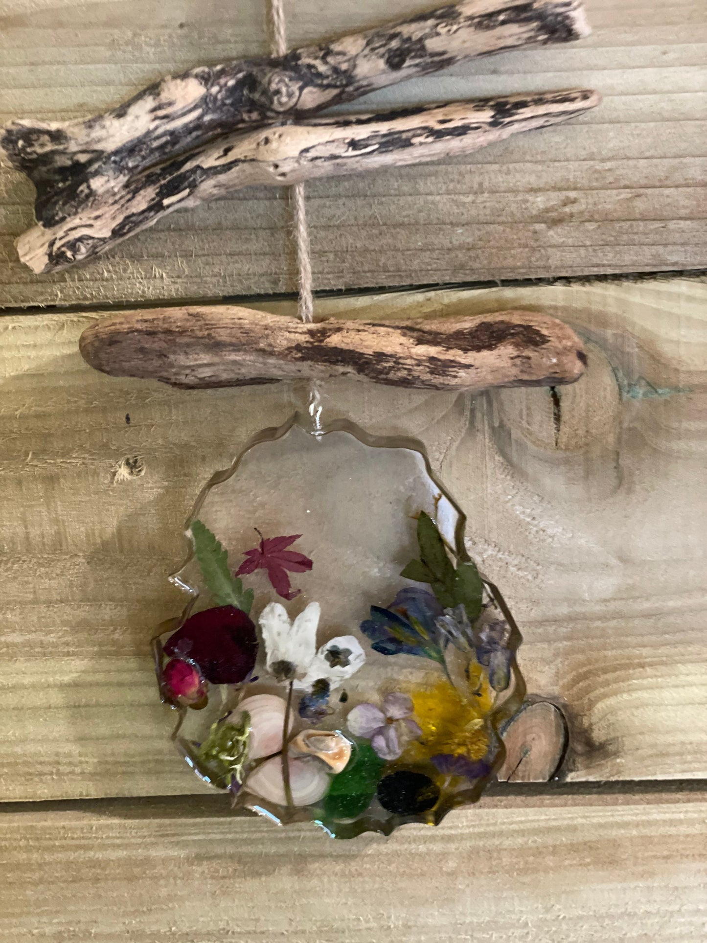 Wildflower and resin geode wall art, preserved flower gift for her, flowers in resin handmade gift, real flower wall art gift,