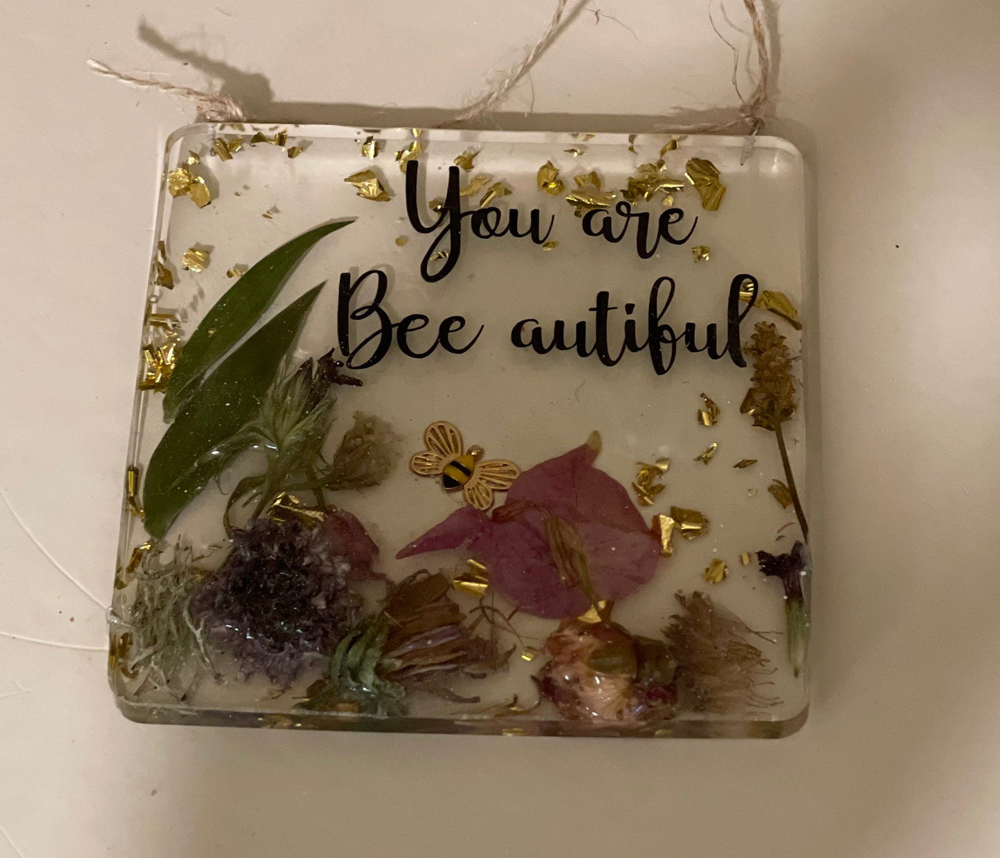 Real flower and resin wall hanging, birthday gift for her, Christmas gift, gift for bee lover, handmade gift, unique gift, home decor,