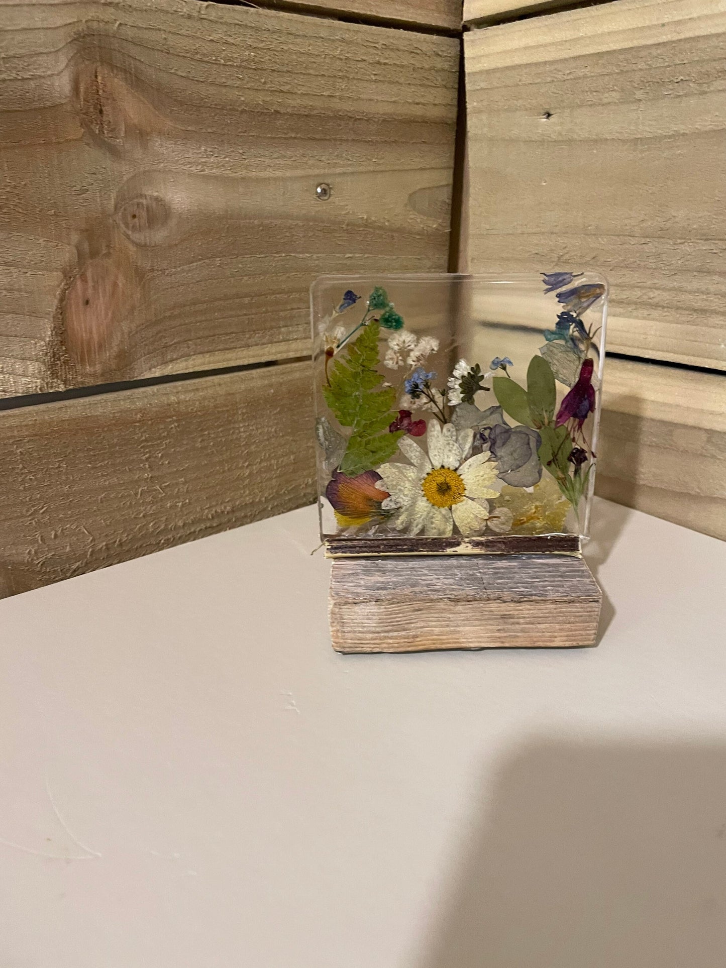 Wildflower and resin unique freestanding home decor, gift for her, birthday gift for nature lovers, Mothers Day gift, flower resin ornament,