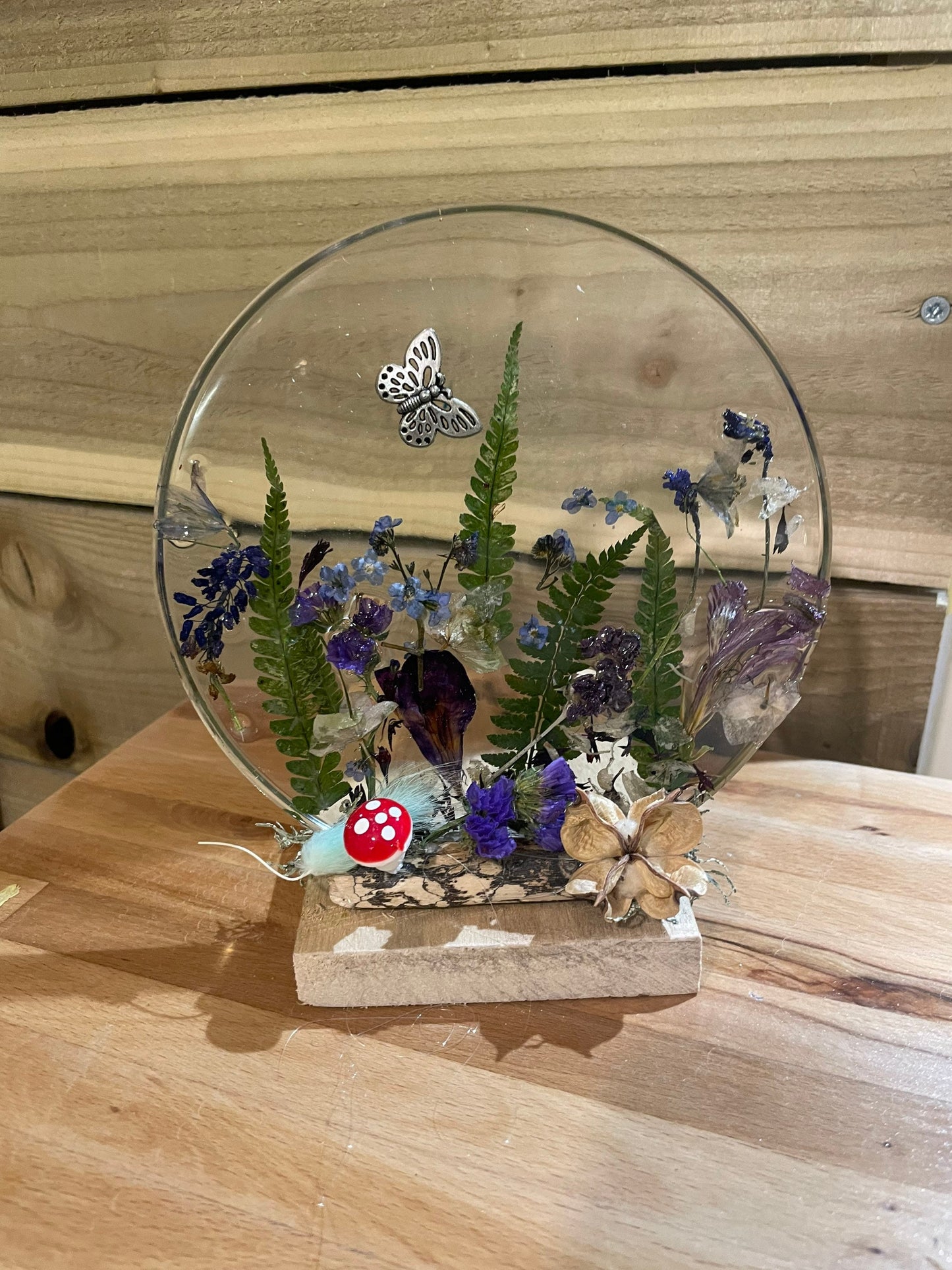 Wildflower and resin freestanding gift for her, preserved flowers, gift for nature lovers, unique flower preservation, English wild flowers