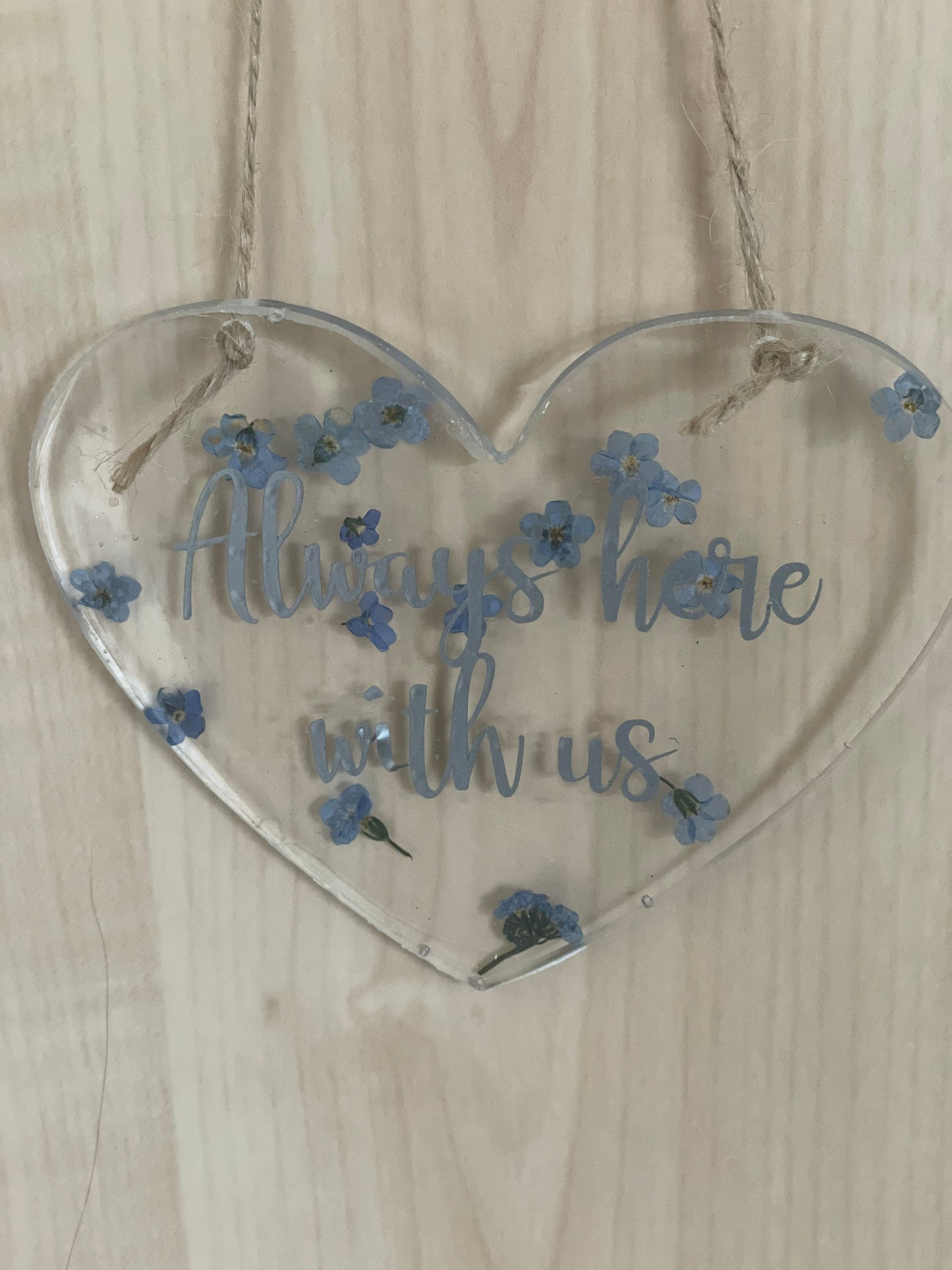 Forget me not hanging heart, Mother’s Day gift, memorial gift, gift for her, gift for nature lover, wildflower heart, sympathy gift,