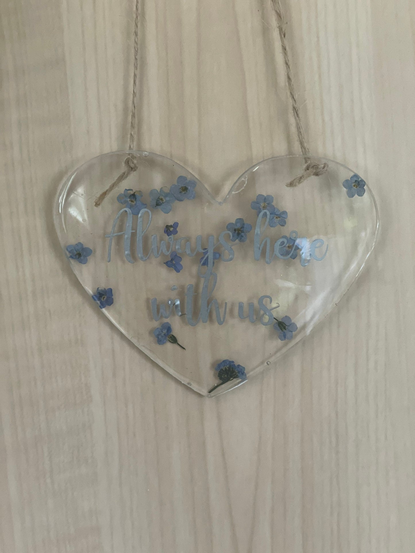 Forget me not hanging heart, Mother’s Day gift, memorial gift, gift for her, gift for nature lover, wildflower heart, sympathy gift,