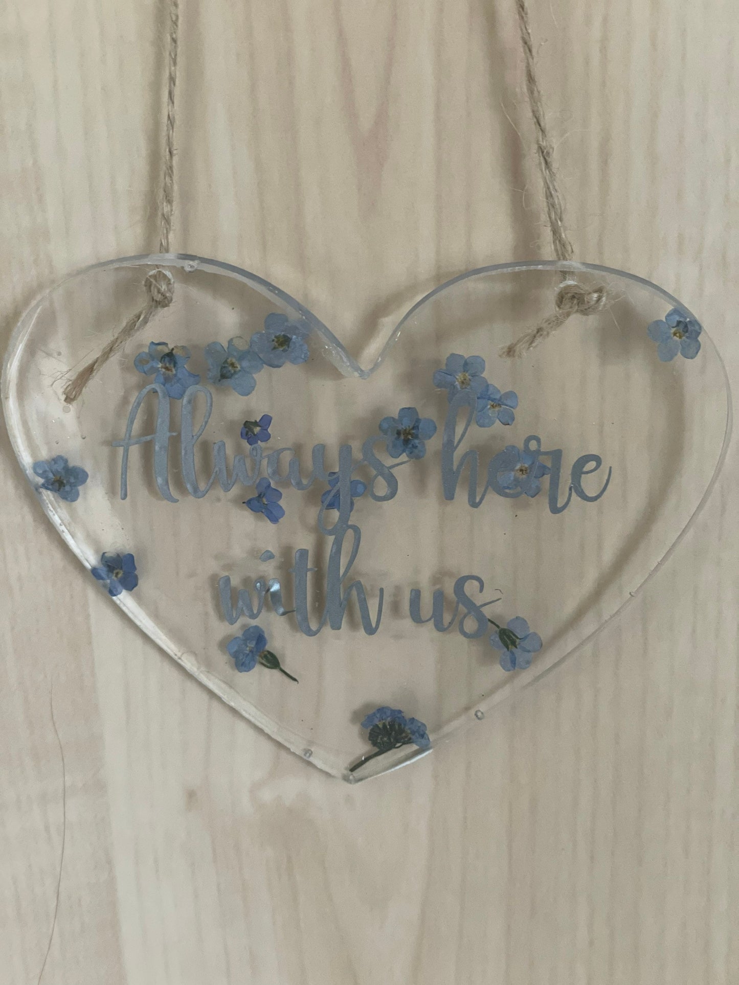 Forget me not hanging heart, Mother’s Day gift, memorial gift, gift for her, gift for nature lover, wildflower heart, sympathy gift,