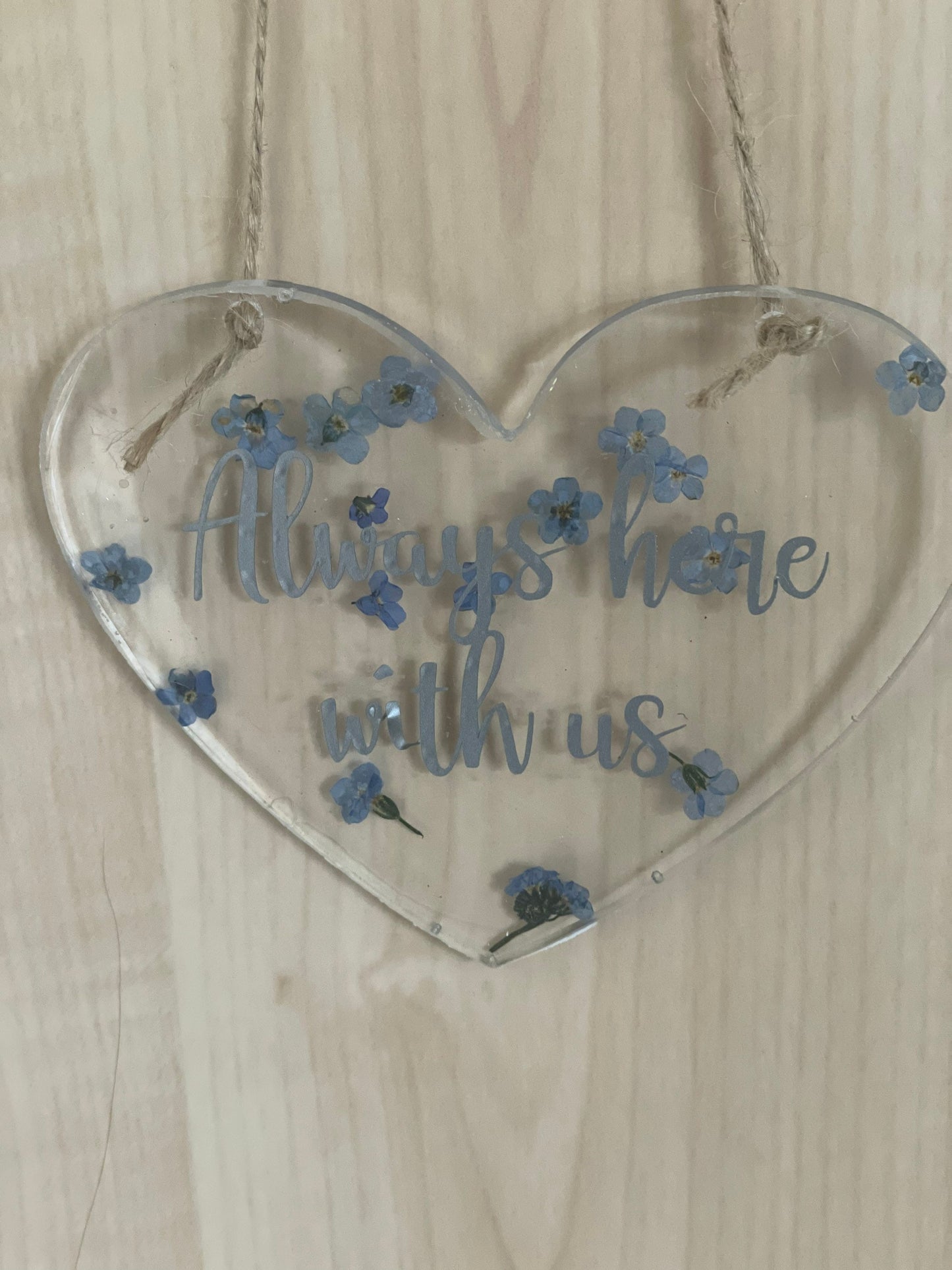 Forget me not hanging heart, Mother’s Day gift, memorial gift, gift for her, gift for nature lover, wildflower heart, sympathy gift,